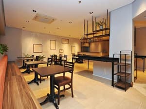 thumbnail: Restaurant
