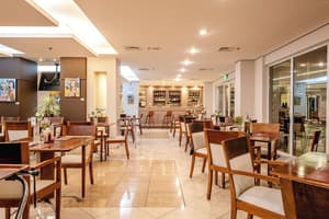 thumbnail: Restaurant