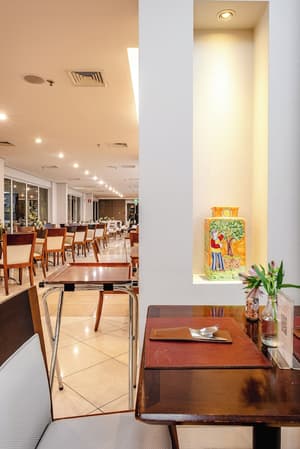 thumbnail: Restaurant
