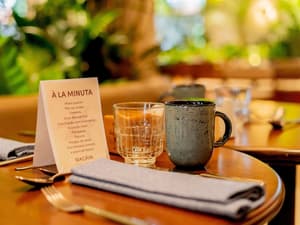 thumbnail: Breakfast area
