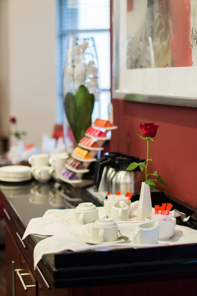 Coffee service