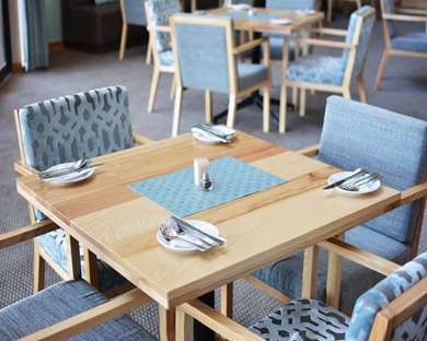 Dining,Dining Area,Restaurant,On-Site