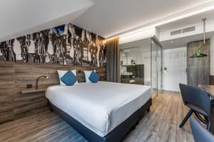 thumbnail: Room