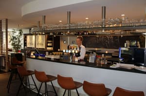thumbnail: Bar (on property)