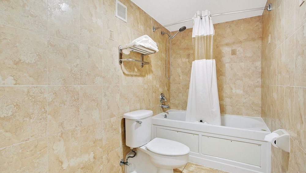 Jetted tub