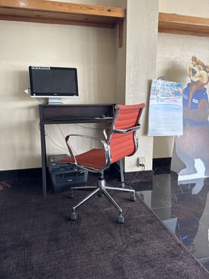 thumbnail: Business center