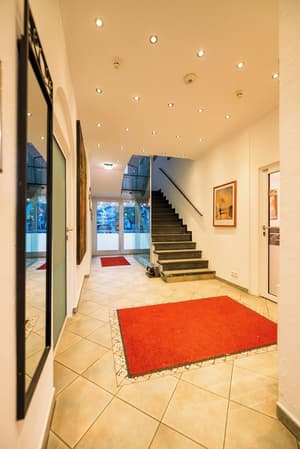 thumbnail: Interior entrance