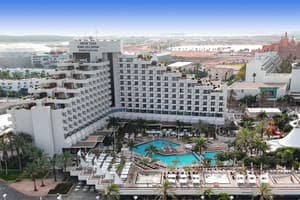 thumbnail: Outdoor pool