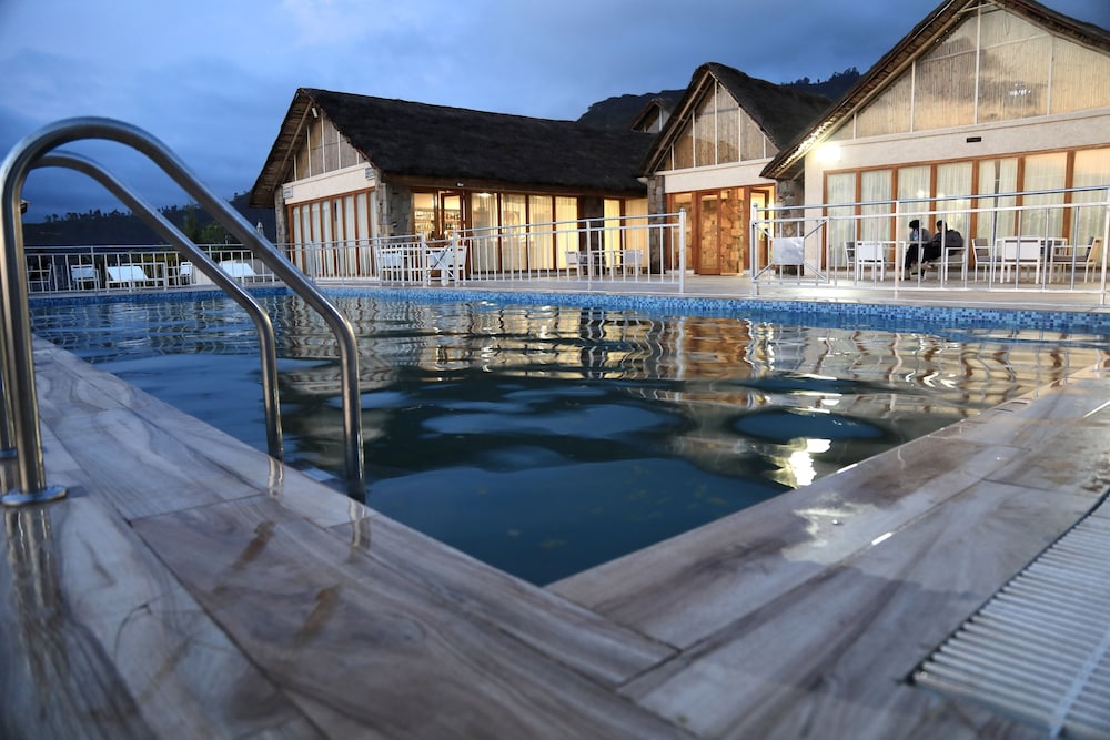 Infinity pool
