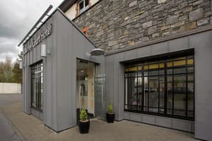 thumbnail: Exterior