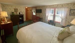 thumbnail: Interior