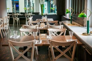 thumbnail: Restaurant