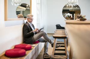 thumbnail: Bar (on property)