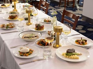 thumbnail: Restaurant