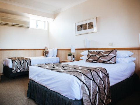 Accommodation Wagga Wagga Twin Room Astor