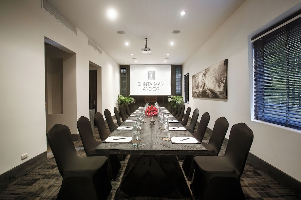 Meeting facility