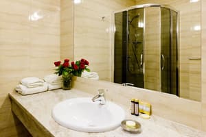 thumbnail: Bathroom sink