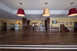 thumbnail: Interior entrance