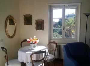 thumbnail: In-room dining