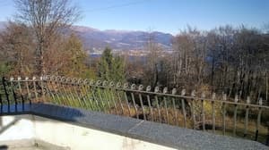 thumbnail: Mountain view