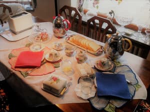 thumbnail: Breakfast area