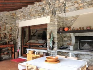 thumbnail: Breakfast area