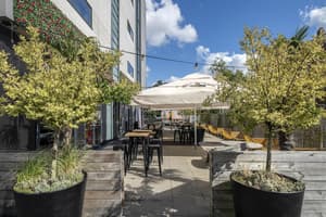 thumbnail: Terrace/patio