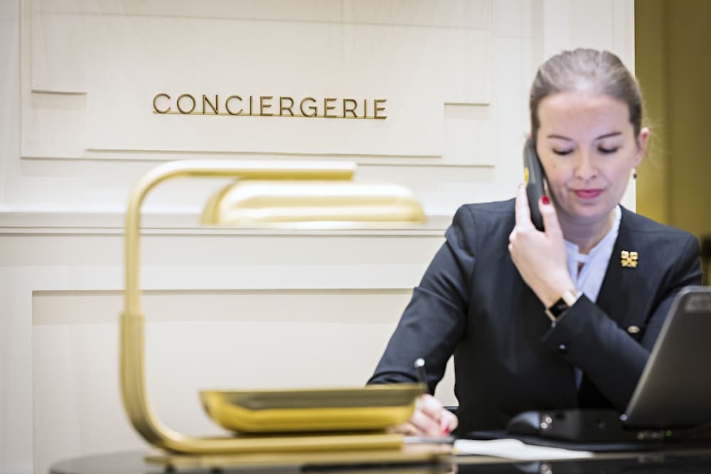 Concierge desk
