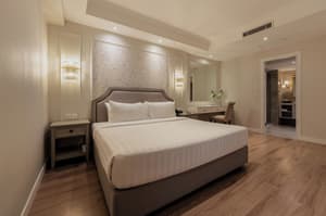 thumbnail: Room