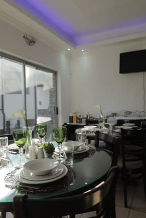 thumbnail: Breakfast area