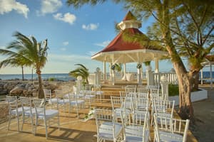 thumbnail: Outdoor wedding area