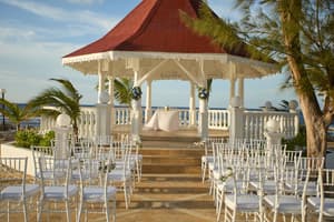 thumbnail: Outdoor wedding area