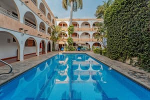 thumbnail: Pool