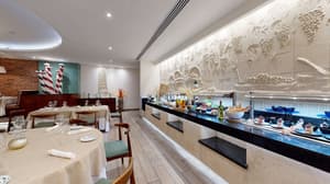 thumbnail: Restaurant
