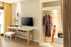 thumbnail: Living area