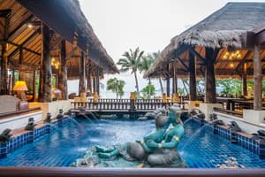 thumbnail: Outdoor spa tub