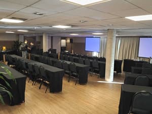 thumbnail: Banquet hall