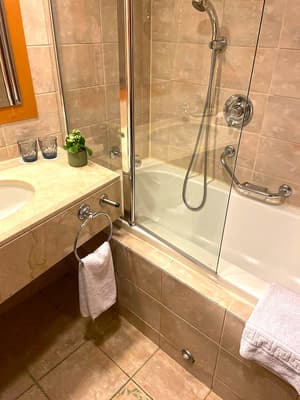 thumbnail: Bathroom