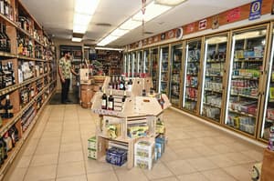 thumbnail: Bar (on property)