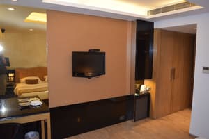 thumbnail: Room