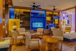thumbnail: Bar (on property)