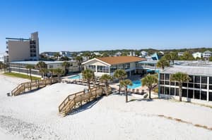 The Oceanfront Litchfield Inn