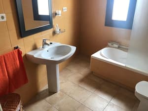 thumbnail: Bathroom