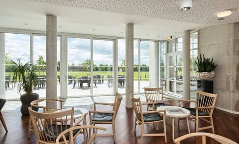 visit cambs resize wegner bar AH A