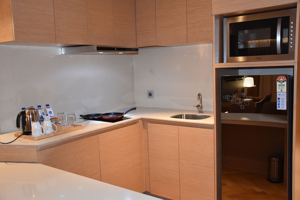Private kitchenette