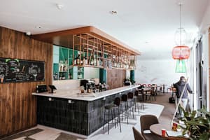 thumbnail: Snack bar
