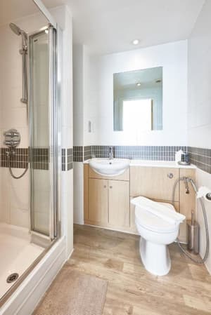 thumbnail: Bathroom