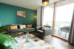 thumbnail: Lounge