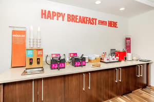 thumbnail: Breakfast area