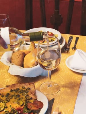 thumbnail: Restaurant